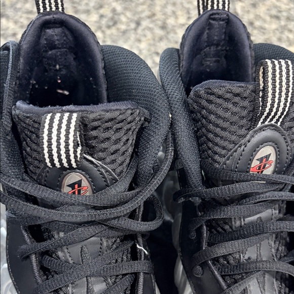 Nike Kids Sneakers Black Silver - Picture 5 of 13